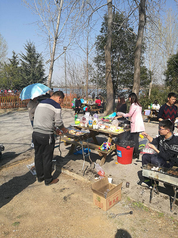 2017年3月百牛网络李宁体育园烧烤活动——第 5 张配图